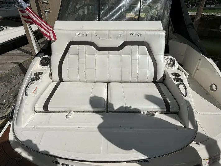  Yacht Photos Pics 2016 Sea Ray 350 SLX boat with white leather seating and American flag.