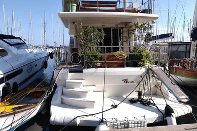 1985 Azimut 66
