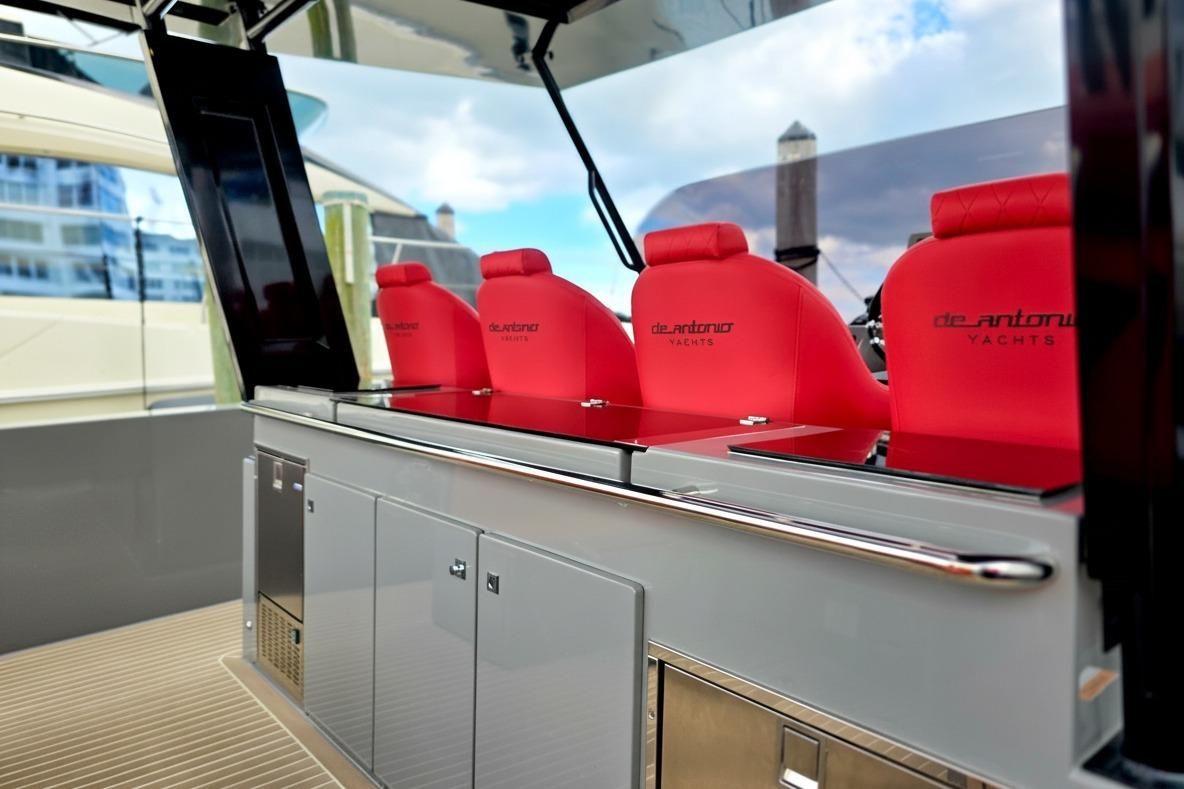 2023 De Antonio Yachts 42 