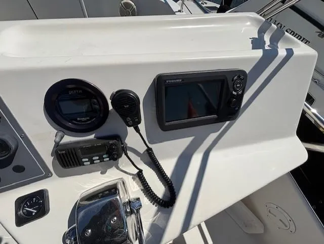 Island Dreamer Yacht Photos Pics 