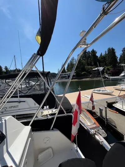 Island Dreamer Yacht Photos Pics 