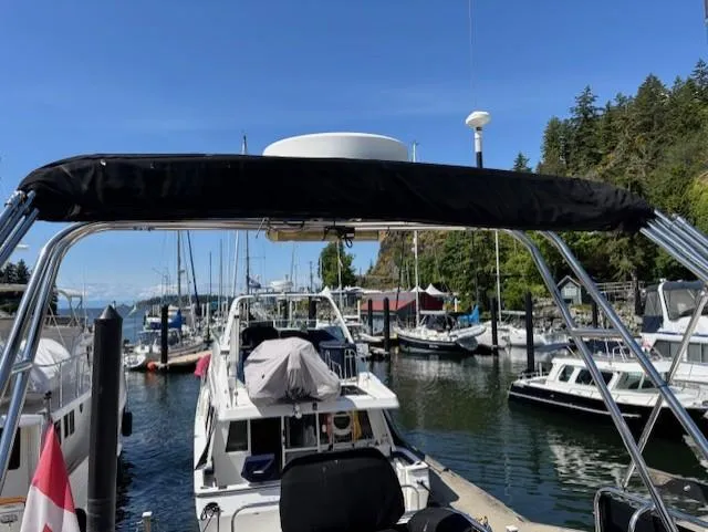 Island Dreamer Yacht Photos Pics 