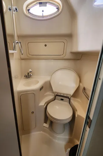 Out Last Night Yacht Photos Pics Aft Head