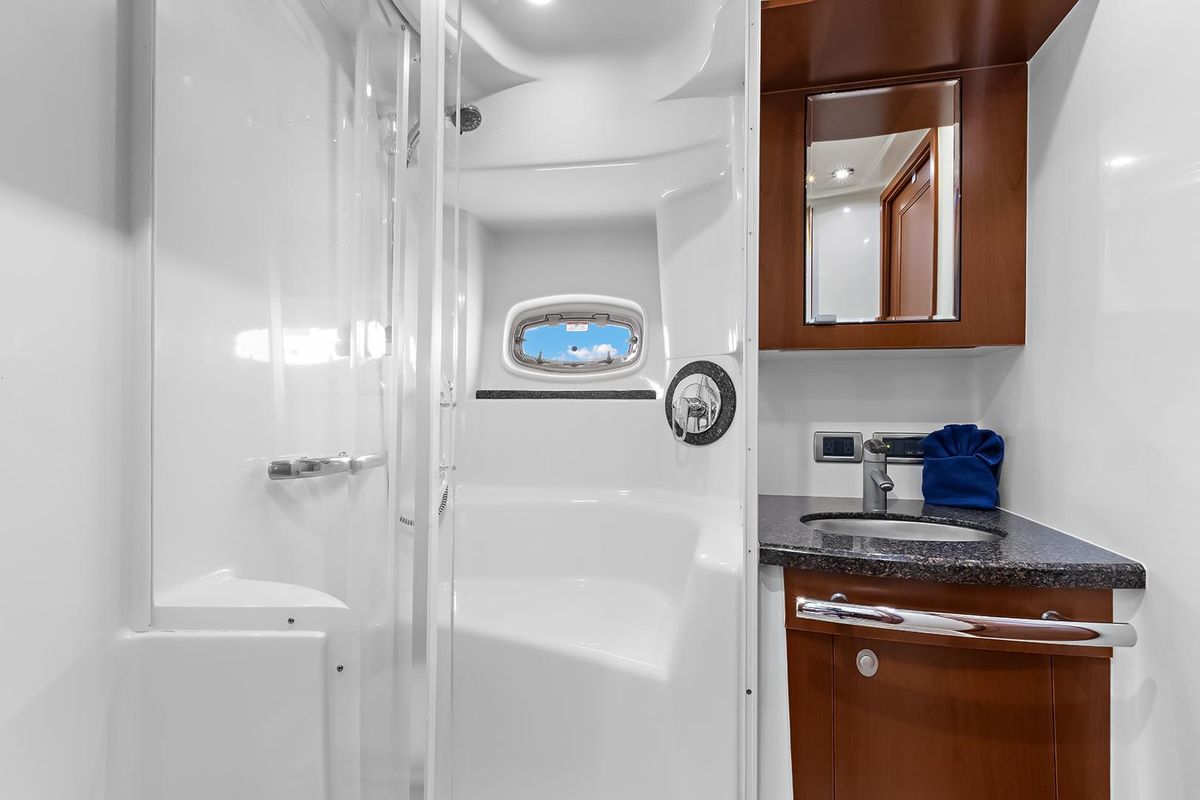 2006 Sea Ray 61 
