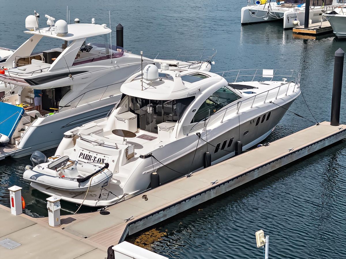 2006 Sea Ray 61 