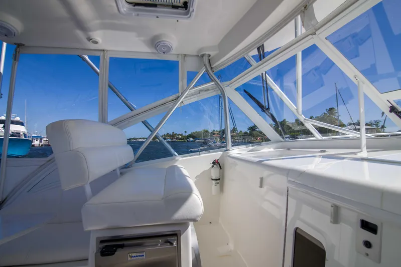 Date Night Keeping It Reel Yacht Photos Pics Luhrs 37 Date Night Keeping It Reel - Exterior Helm