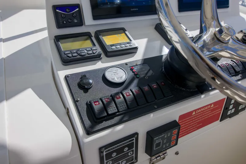 Date Night Keeping It Reel Yacht Photos Pics Luhrs 37 Date Night Keeping It Reel - Exterior Helm