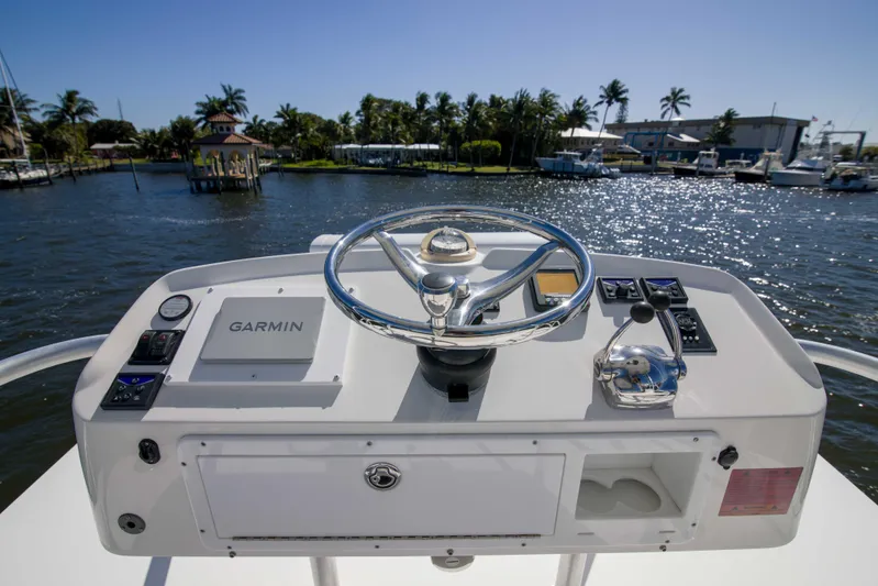 Date Night Keeping It Reel Yacht Photos Pics Luhrs 37 Date Night Keeping It Reel - Exterior Tower