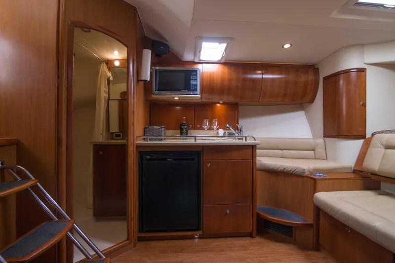 Date Night Keeping It Reel Yacht Photos Pics Luhrs 37 Date Night Keeping It Reel - Interior Cabin