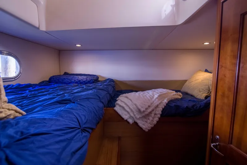 Date Night Keeping It Reel Yacht Photos Pics Luhrs 37 Date Night Keeping It Reel - Interior Cabin Berth