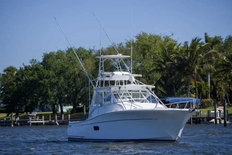 Date Night Keeping It Reel Yacht Photos Pics Luhrs 37 Date Night Keeping It Reel - Exterior Profile