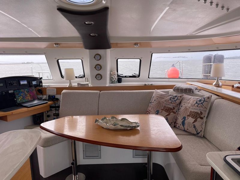 2013 Fountaine Pajot Lipari 41