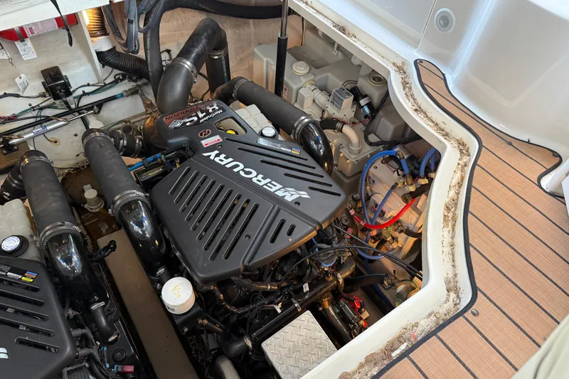 Magpie Yacht Photos Pics Engine compartment of 2006 Sea Ray 340 Sundancer with Mercury engine components.