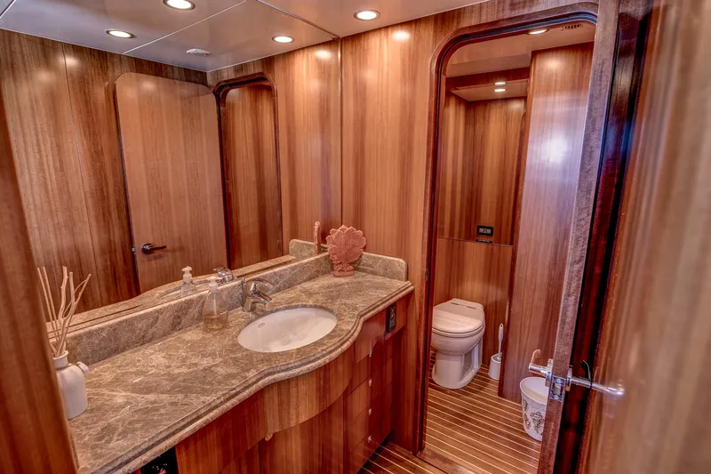 Bora Bora Yacht Photos Pics Luxurious wooden yacht bathroom with marble countertop, Paragon MK 2009 model.