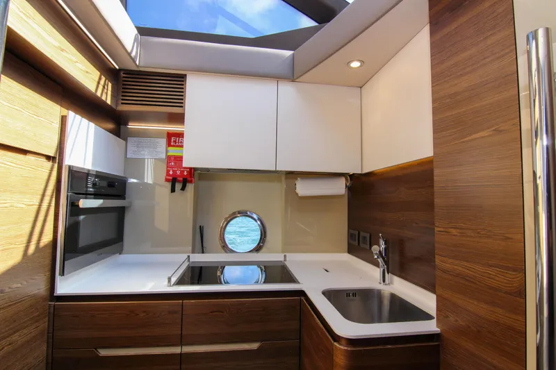 Fortunato Yacht Photos Pics 