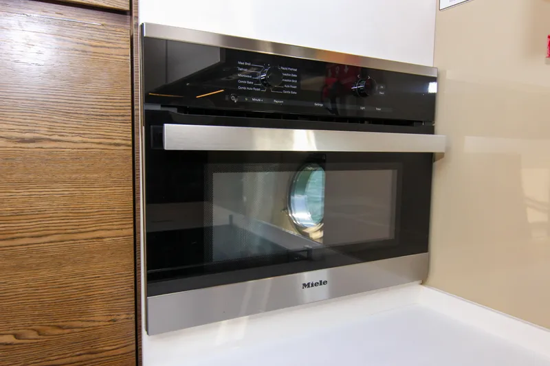 Fortunato Yacht Photos Pics 