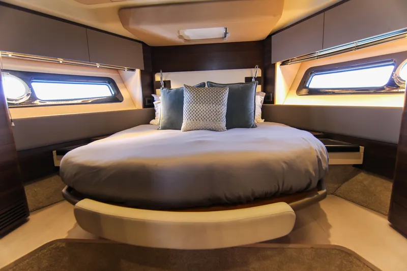 Fortunato Yacht Photos Pics 