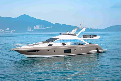 Azimut 66