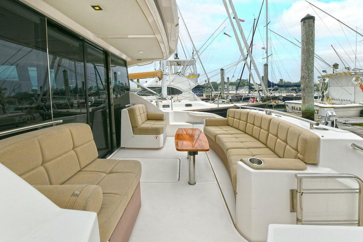 2015 Tiara Yachts 44 