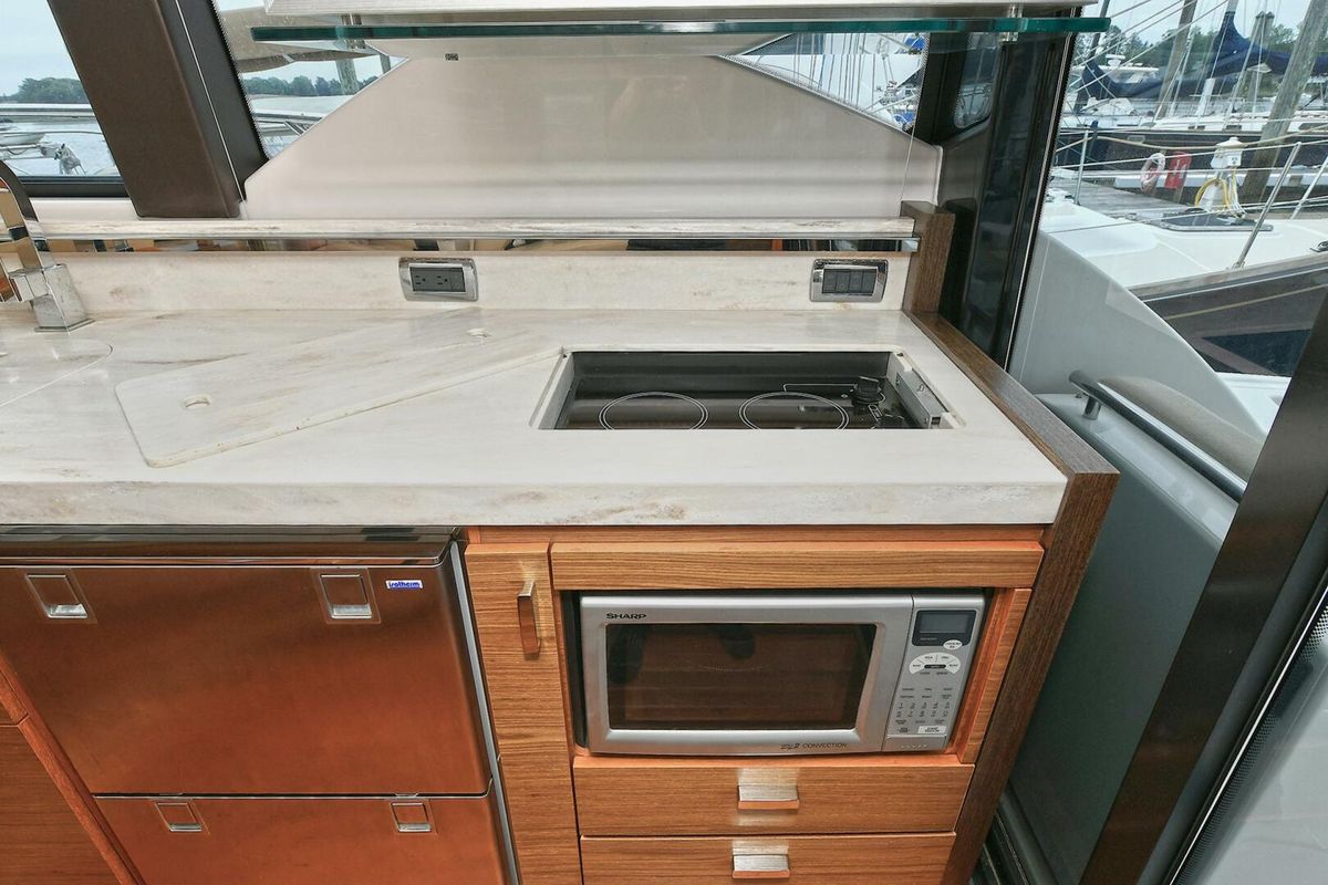 2015 Tiara Yachts 44 