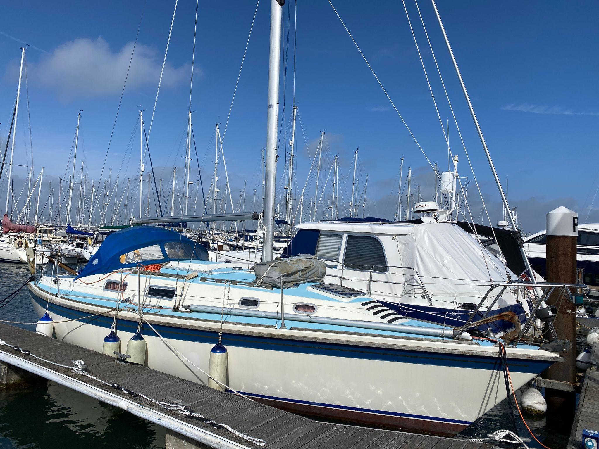 1983 Westerly Fulmar 32 Racer/Cruiser for sale YachtWorld