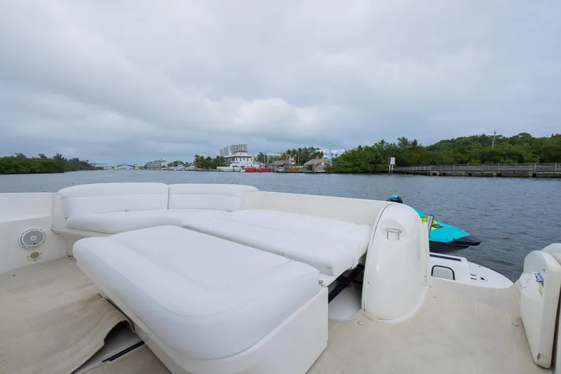 Paulay D Yacht Photos Pics 2005 Sea Ray 600 Sun Sport yacht with spacious deck and scenic waterway view.