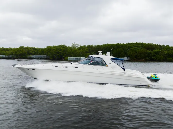Paulay D Yacht Photos Pics 