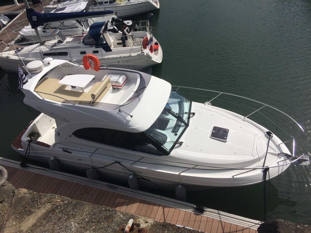 Beneteau ANTARES 30 FLY | 2010 | 10m - Morbihan ( 56 ) | Boatshop24