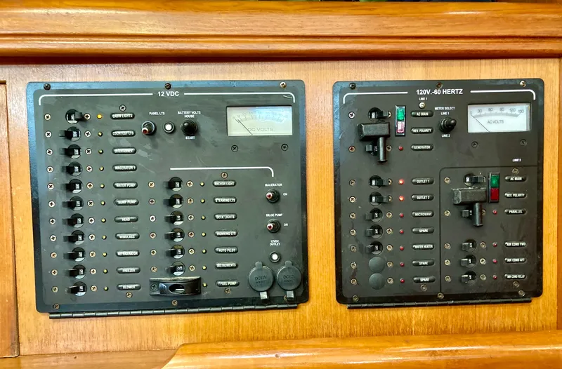 Light Seeker Yacht Photos Pics Electrical control panels on a 2005 Hunter 41 AC yacht.