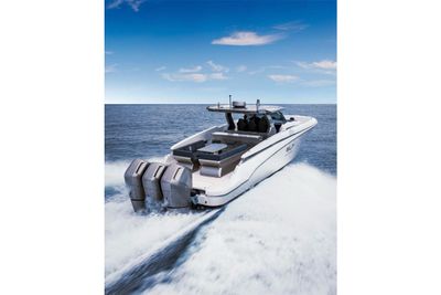 Yacht