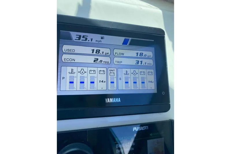  Yacht Photos Pics Yamaha display on 2024 Parker 2820 XLD Sport Cabin showing speed and fuel metrics.