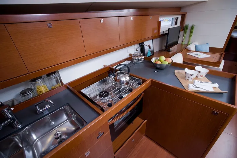 V-1 Yacht Photos Pics Manufacturer Provided Image