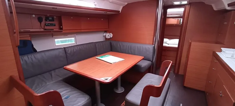 Sunny Mango Yacht Photos Pics 