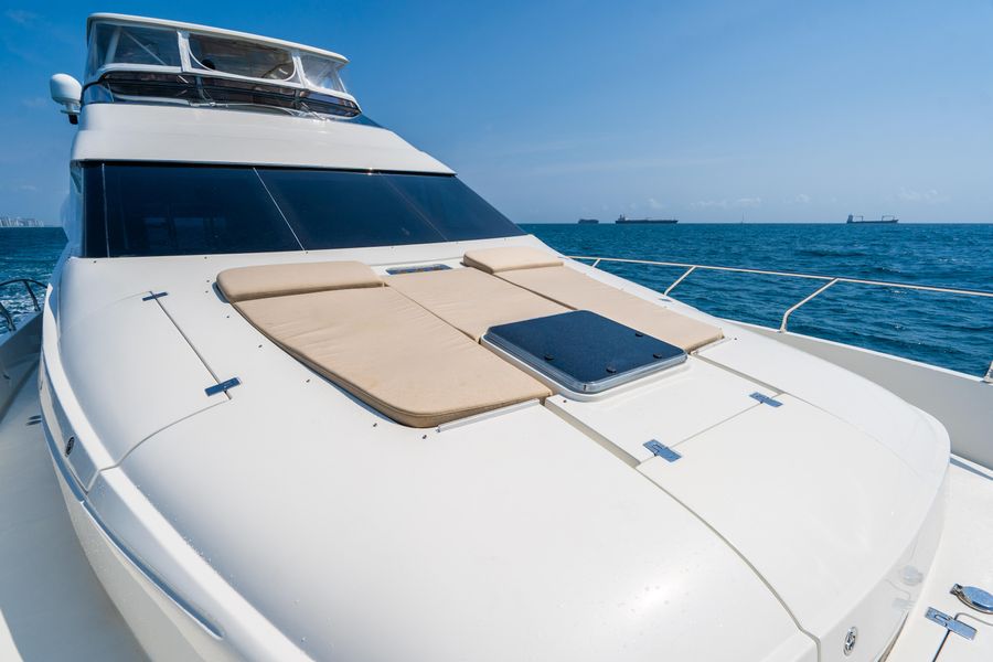 2008 Marquis 65