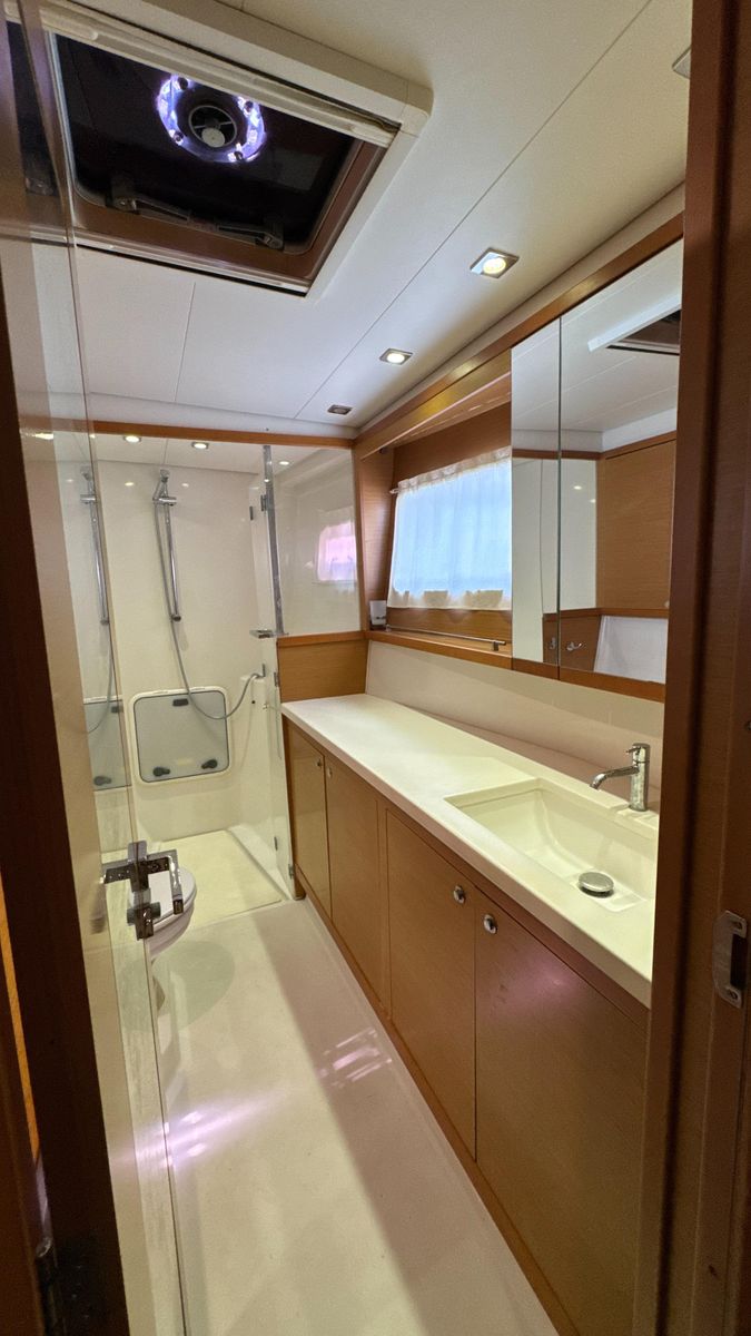 2013 Lagoon 45 