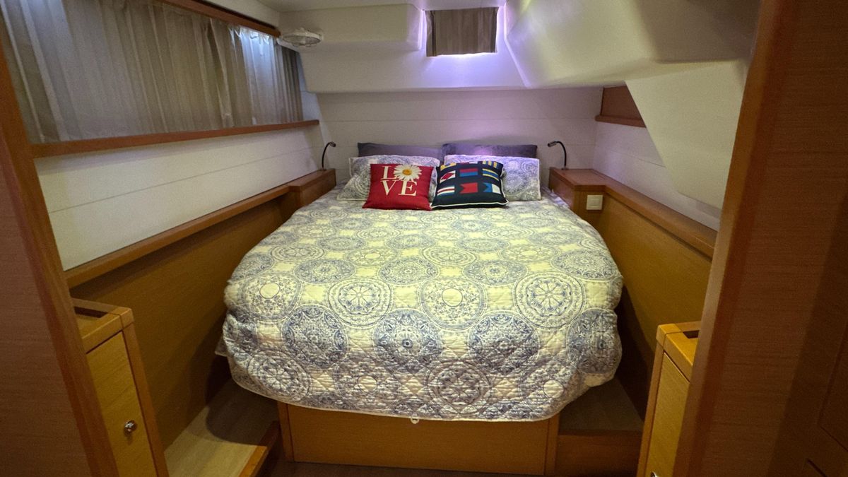 2013 Lagoon 45 