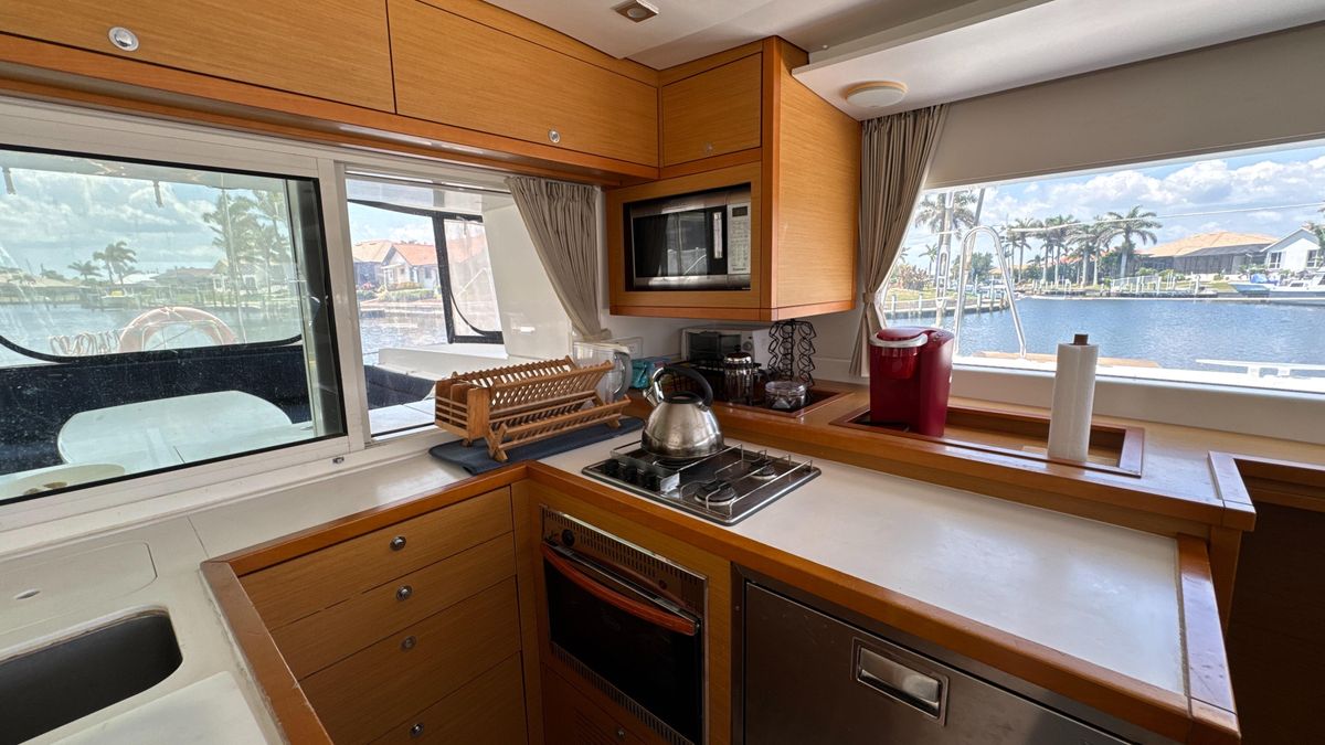 2013 Lagoon 45 