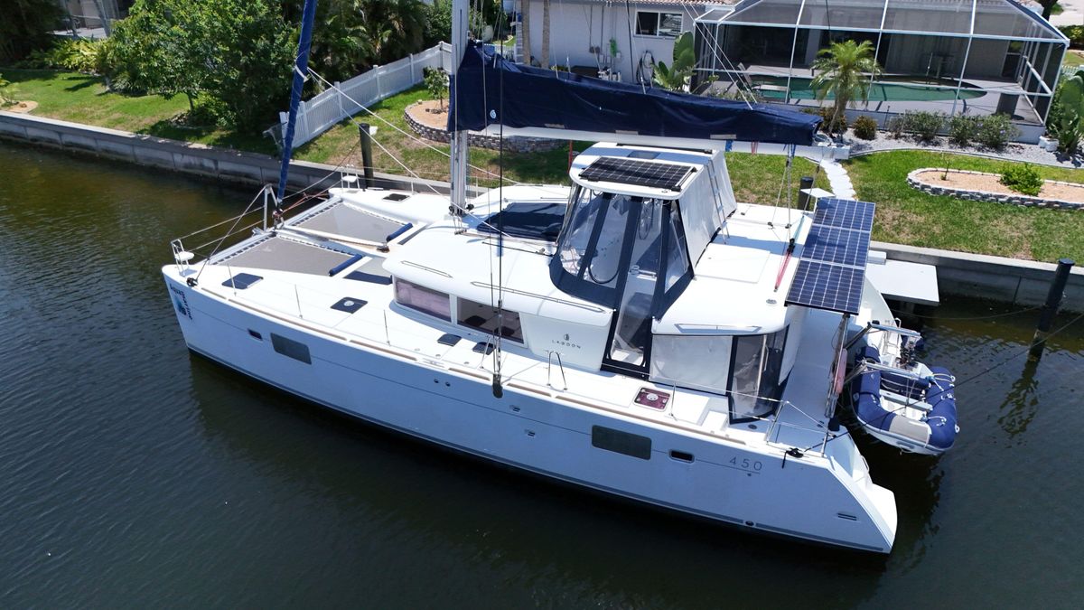 2013 Lagoon 45 