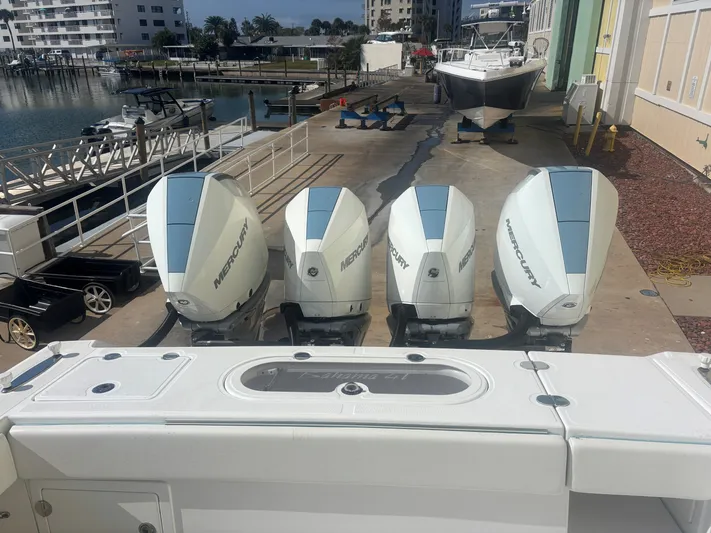  Yacht Photos Pics 2021 BAHAMA 41 - Image 21