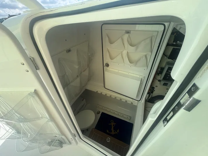  Yacht Photos Pics 2021 BAHAMA 41 - Image 20