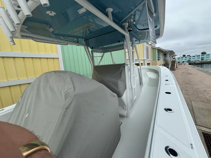  Yacht Photos Pics 2021 BAHAMA 41 - Image 18