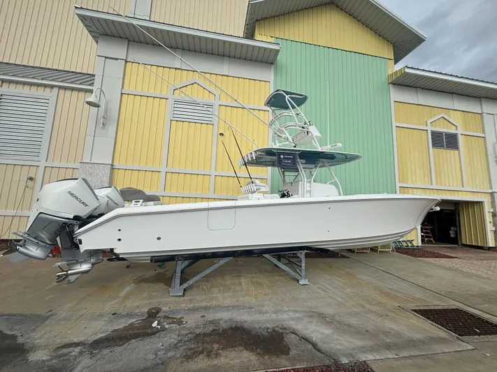  Yacht Photos Pics 2021 BAHAMA 41 - Image 7