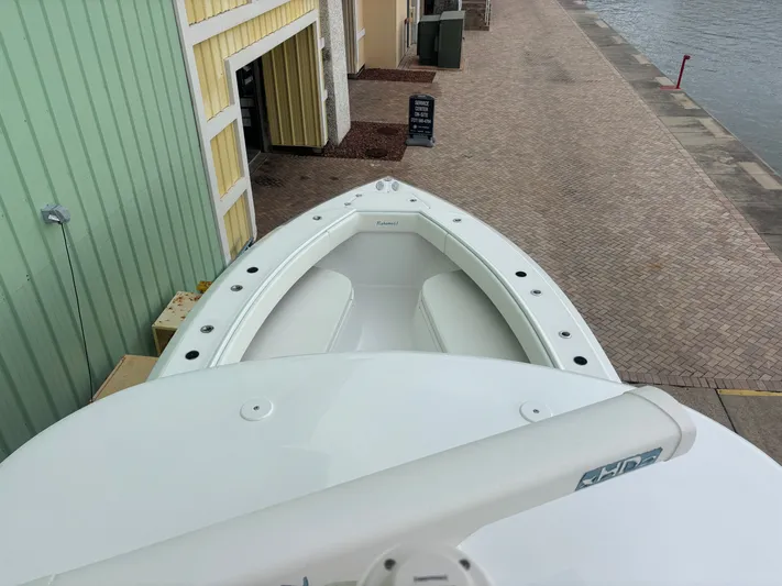  Yacht Photos Pics 2021 BAHAMA 41 - Image 45