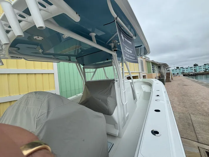  Yacht Photos Pics 2021 BAHAMA 41 - Image 17