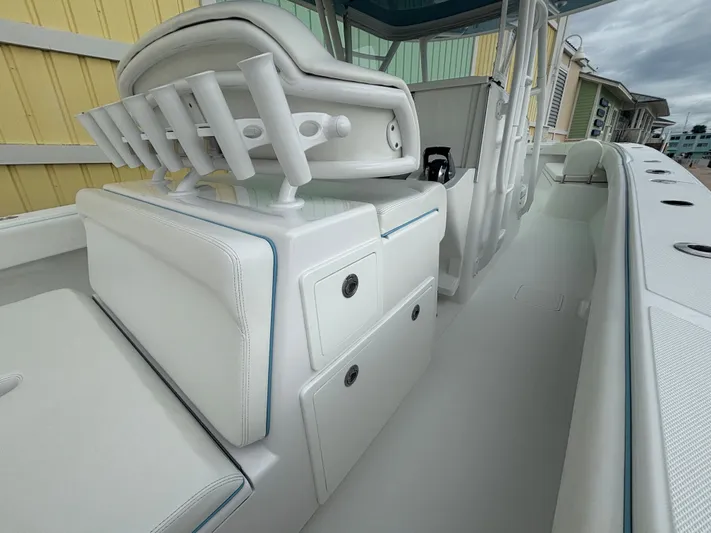  Yacht Photos Pics 2021 BAHAMA 41 - Image 88