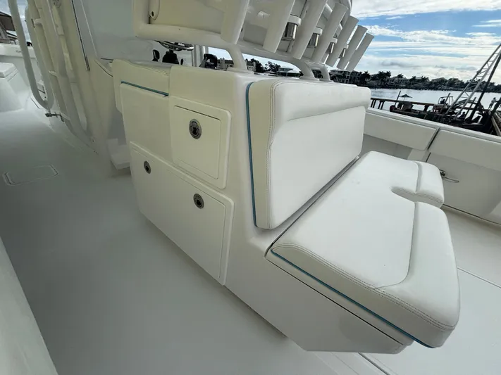  Yacht Photos Pics 2021 BAHAMA 41 - Image 90