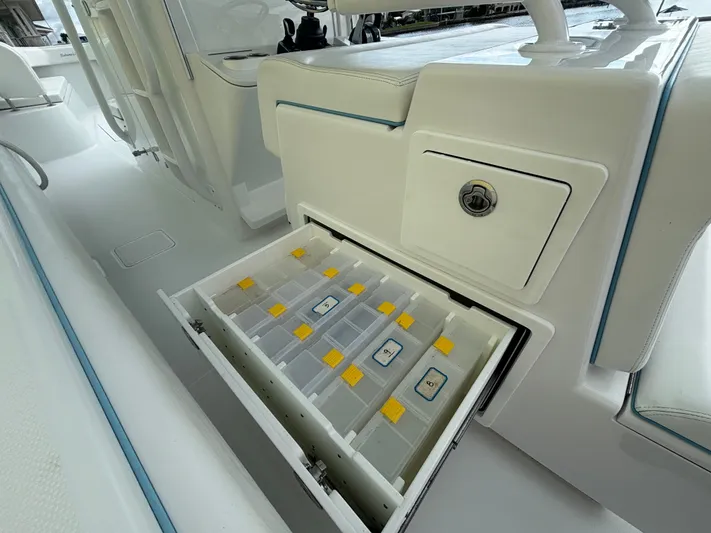  Yacht Photos Pics 2021 BAHAMA 41 - Image 89