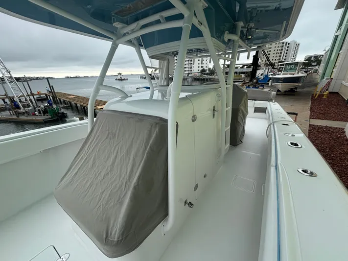  Yacht Photos Pics 2021 BAHAMA 41 - Image 24