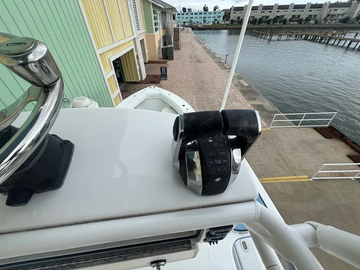  Yacht Photos Pics 2021 BAHAMA 41 - Image 42