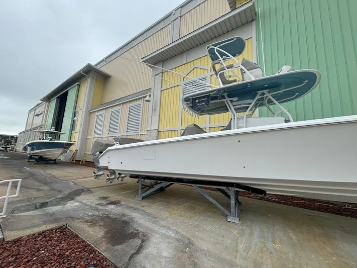  Yacht Photos Pics 2021 BAHAMA 41 - Image 11